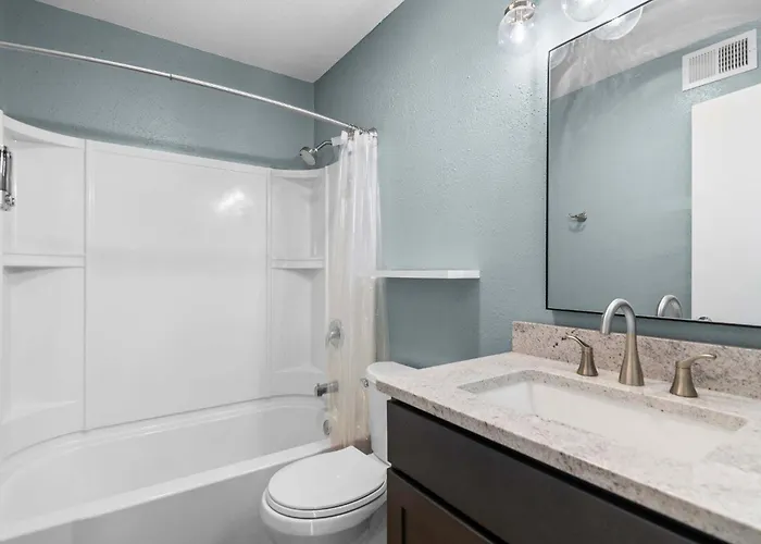 Newly Renovated Unit In Spfld #301 *