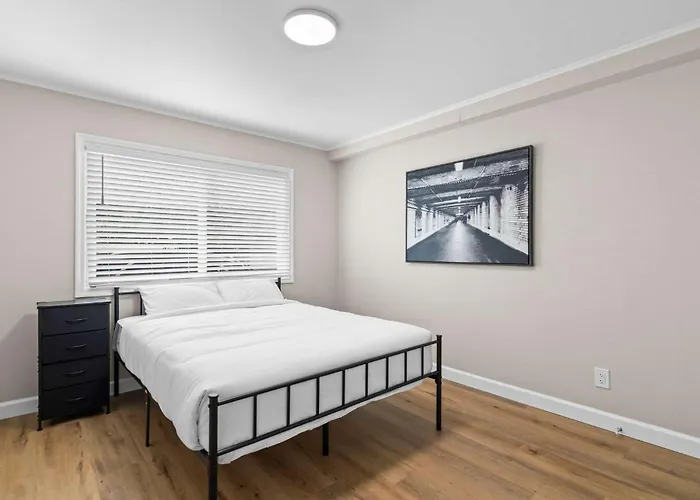 Newly Renovated Unit In Spfld #301 Springfield