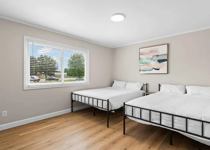 Newly Renovated Unit In Spfld #301 * Springfield